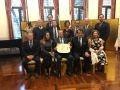 Maurílio ao lado de familiares e amigos que foram prestigiar o evento divulgação